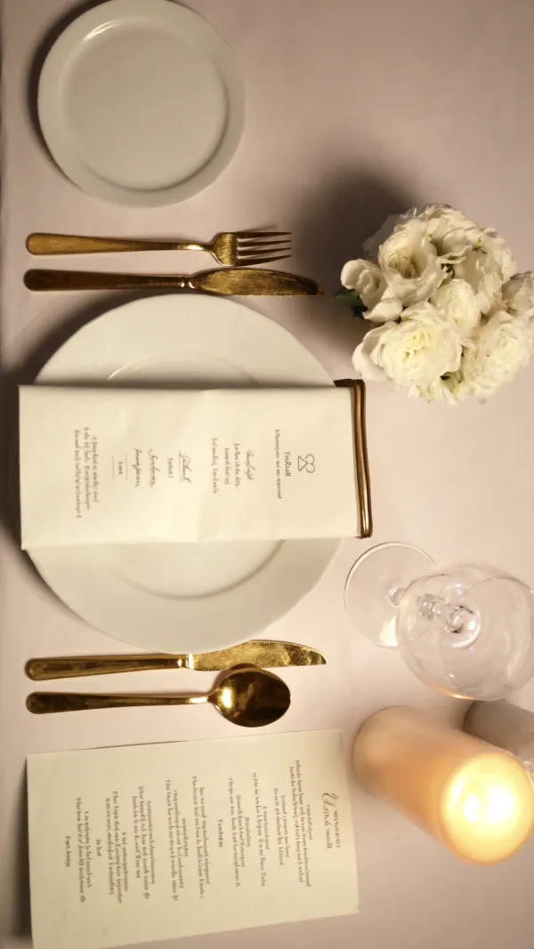 Invitație digitală corporate temă restaurant